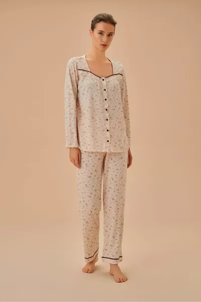 طقم بيجامة نسائي شبابي بطابع رجولي