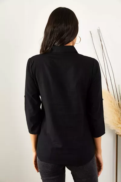 قميص نسائي كتان أسود بأكمام مطوية