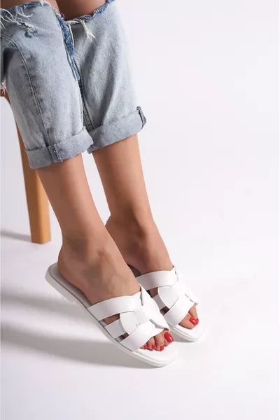 صندل نسائي لورين