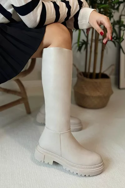 حذاء نسائي من الجلد باللون البيج من ديزي، بطبقة سميكة، يصل تحت الركبة، مزود بسحاب ومريح