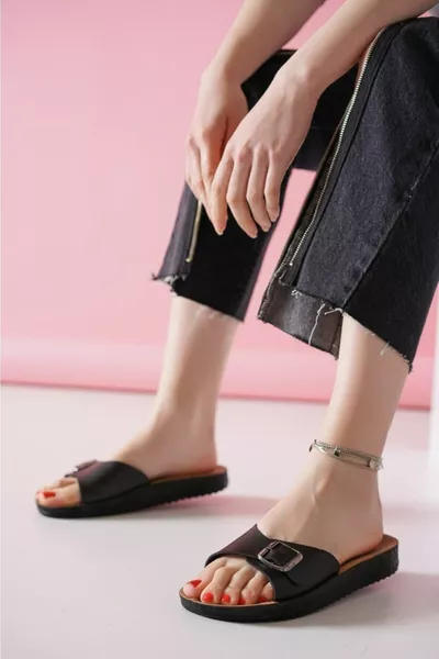 صندل نسائي يومي باللون البنفسجي للارتداء الخارجي والشاطئ