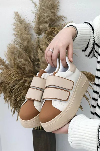 حذاء رياضي سنيكرز بسحاب مزدوج وكعب مخفي ونعل سميك