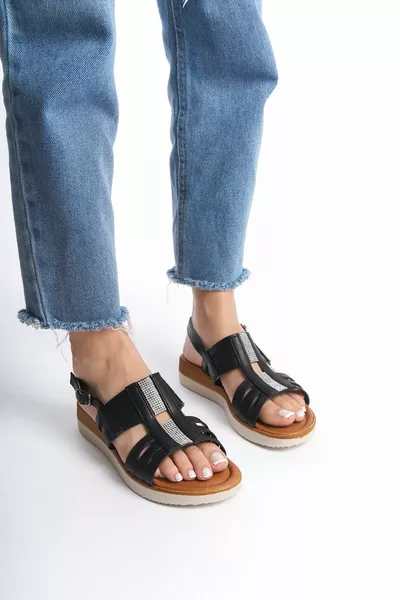 Zwarte Stone sandalen met lage zool en bandjes voor dames