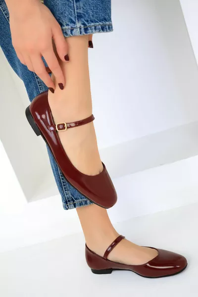 بورجوندي براءات الاختراع الجلود المرأة الباليه الشقق 