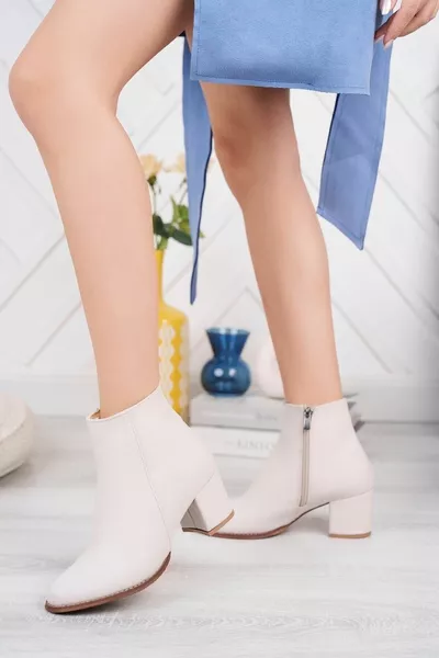 Low-cut Beige Heeled Boots