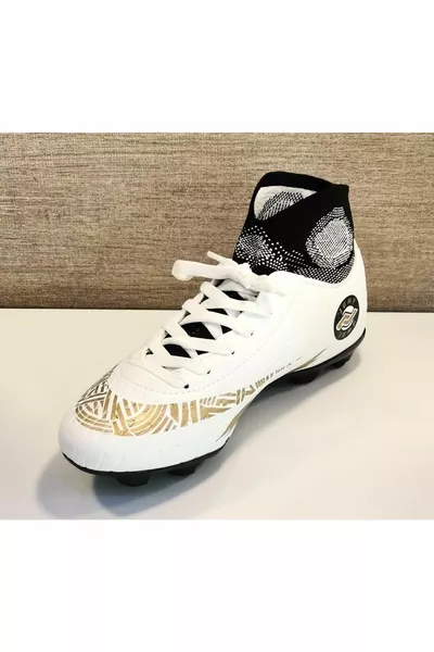  أحذية كرة القدم للرجال