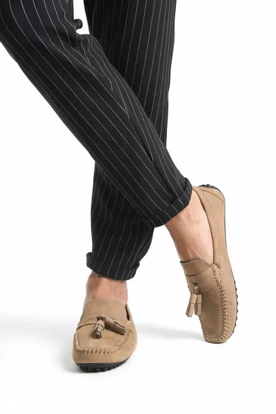 الرجال جلد طبيعي الجبهة شرابة deay مخيط أحذية التسكع الوحيد المسنن.