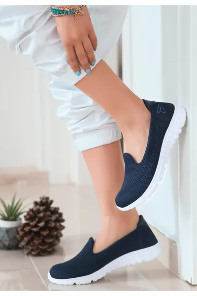 المرأة الرياضية عارضة الباليه الشقق أحذية المشي