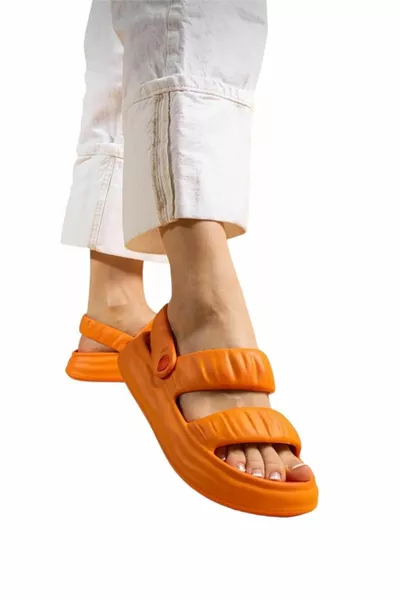 حمام سباحة الشاطئ ضوء كاجوال صنادل نسائية برتقالي