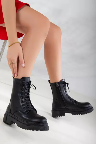  المرأة عارضة الجوارب العظام الحذاء