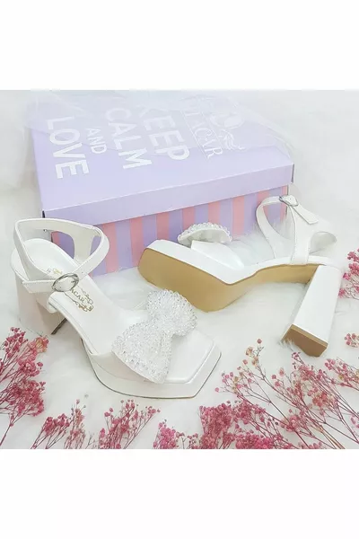 Crystal Stone Bow Detailed Short Heeled Bridal Shoes