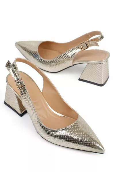 نعل ناعم مبطن بكعب نسائي