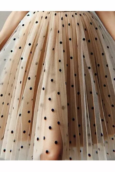 Юбка из пятнистого тюля миди на резинке на талии и без пояса с коричневой подкладкой