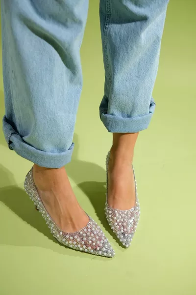 BEGIN الفضة اللؤلؤة شفافة المرأة أحذية السهرة ذات الكعب النحيف