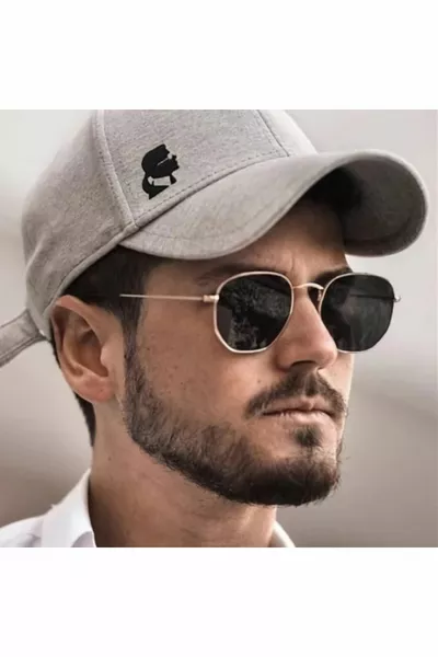 تشيستر نظارة شمسية للجنسين لون ذهبي أسود