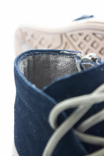 حذاء أطفال جلدي بسحاب من الدانتيل أسود