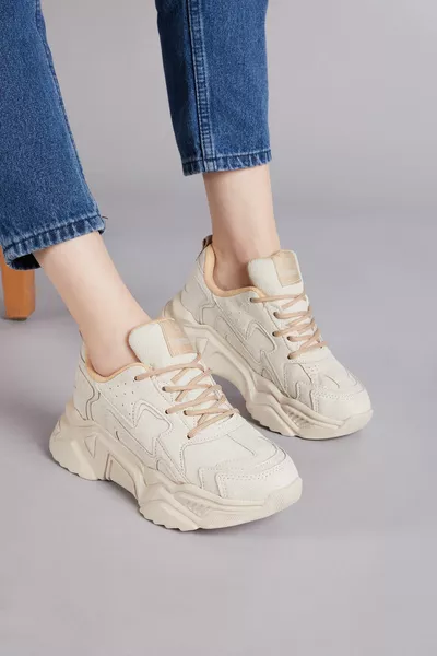 Дамски бежови маратонки Dnz