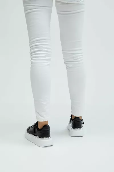 سنيكرز نباتي نسائي   BN AYK 