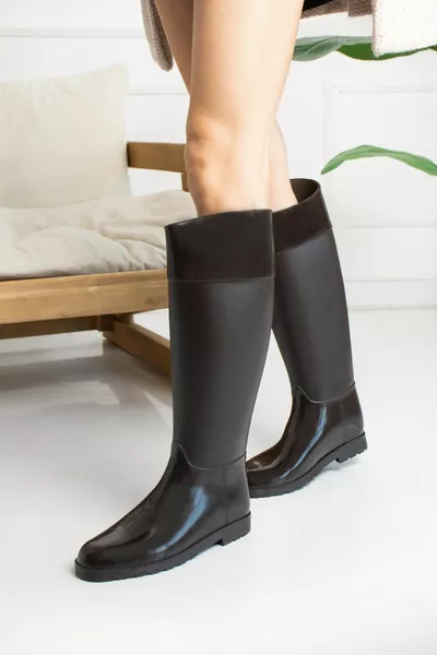 أحذية المطر النسائية طارد للماء اللون البني