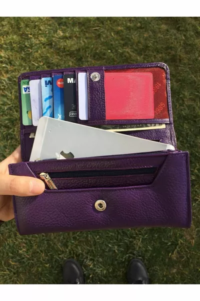 Полезно е да: Дамски портфейл от естествена кожа Purple