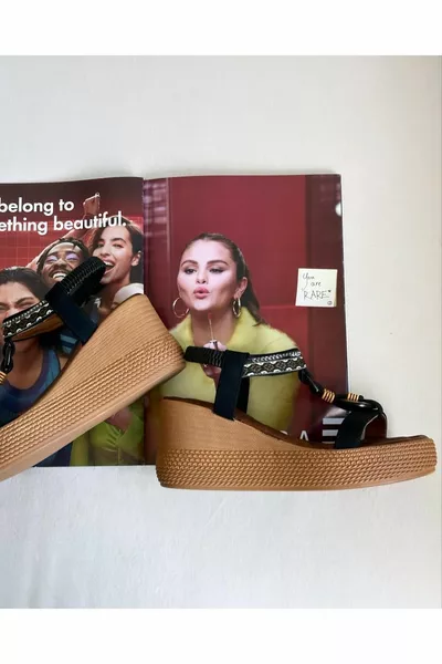 Antol Gewatteerde Hak Dames Sandalen - Zwart