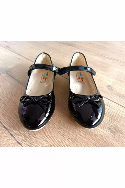 Black Ribbon Ballet Flats