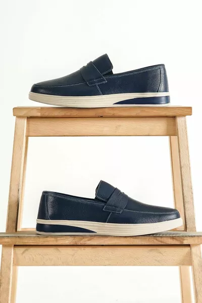Cuir véritable bleu marine Chaussures décontractées en cuir pour hommes 