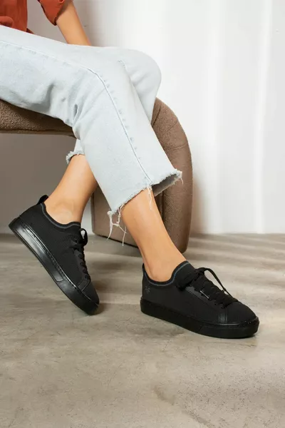 Ежедневни унисекс маратонки Slip on Дишащи леки туристически еластични маратонки без връзки f