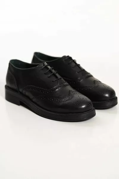 Genuine Leather Women's Black Lace-Up Oxford Shoes Women's Oxford Brogue Classic Leather Shoes for Everyday Wear