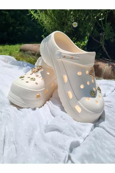 صنيمكس صندل أنيق بحصى ومضاد للانزلاق