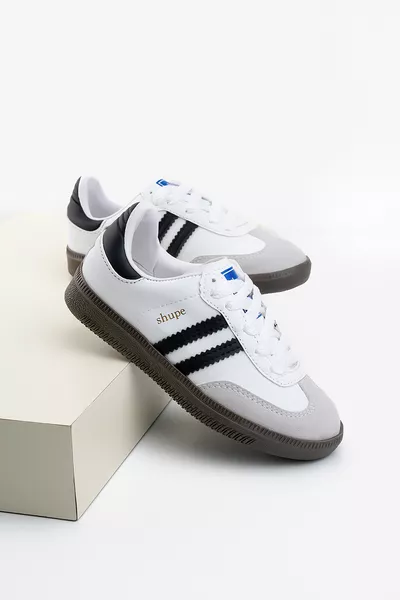 أحذية رياضية للأطفال والبنات والأولاد باللون الأبيض والأسود