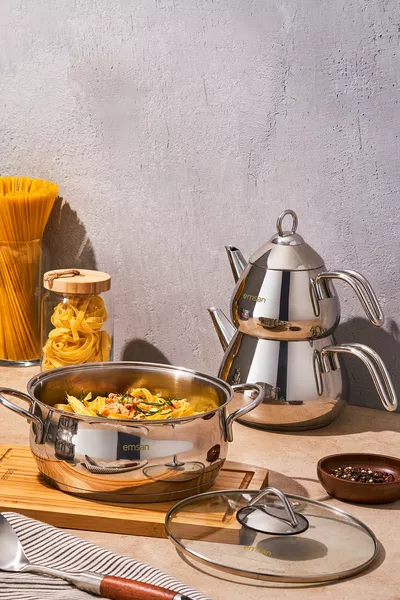 Set da  pezzi per dotazione nuziale in acciaio con base a induzione Andora