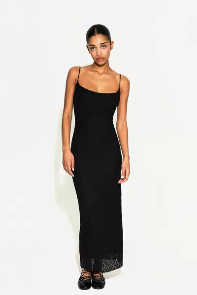 فستان ميدي دانتيل