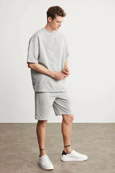 مجموعة رجالية مزدوجة من كولومبيا، تصميم مريح، مقاس مريح، مطرز بكلمات، بدون شردونغ، بلون جريميلانج، بدلة رياضية