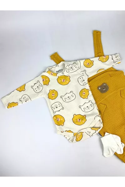 طقم رضيع أولاد من قطعة واحدة مطرز على شكل دب 3 قطع – قميص داخلي، لبسة كاملة وجوارب | ملابس طفل من 3-6-9 أشهر