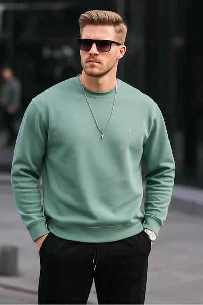 قميص رجالي بألوان فاتحة من كاجلا، بياقة دائرية، مريح وعادي