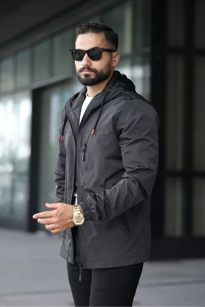 معطف رجالي مقاوم للماء بتفاصيل جيوب وموسمي