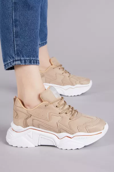 حذاء نسائي رياضي ترابي Dnz