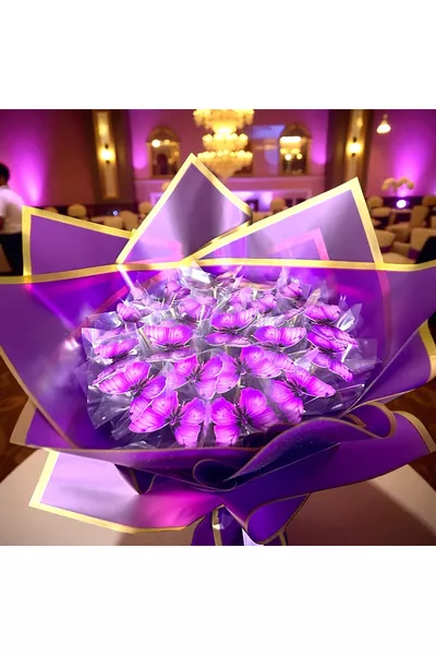 Опаковка MOR GOLD е актуална LED светещ букет с пеперуди за майка, любимия или приятелка, изкуствени цветя