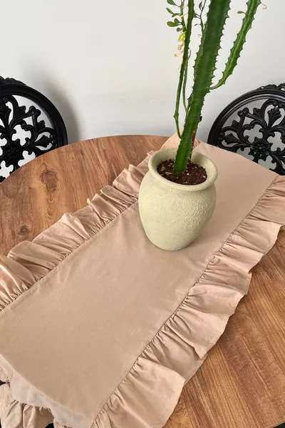 Runner Beige con Volants 