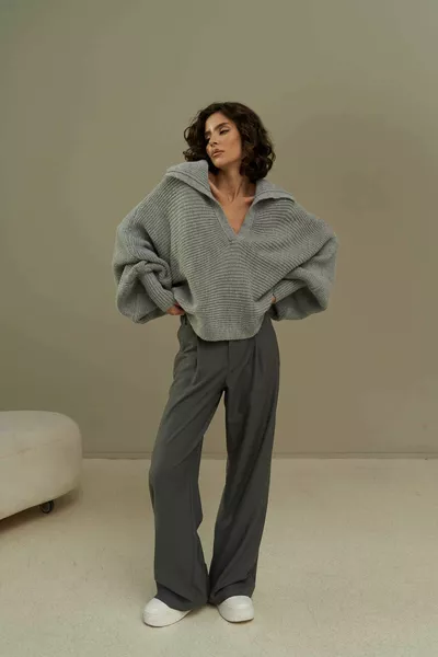 ليفيا سترة طوق مدخن