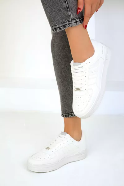 Baskets unisex blanches 