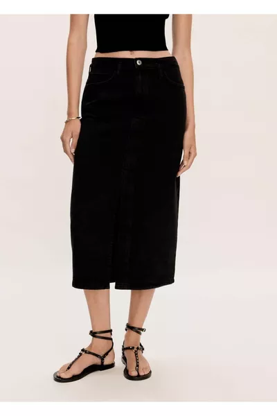 تنورة جينز بشق