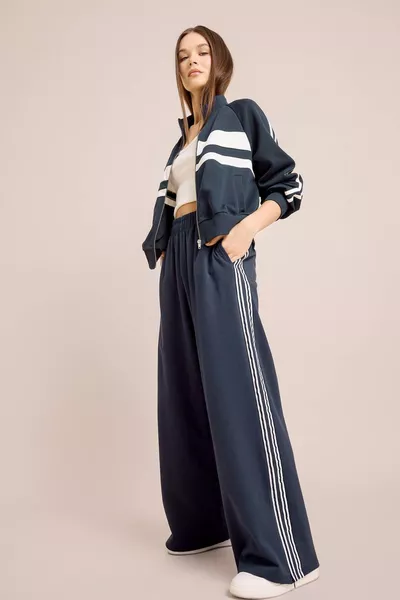 Cool Fitted Stand Collar Sweatshirt with Pockets and Thick Zipper SP