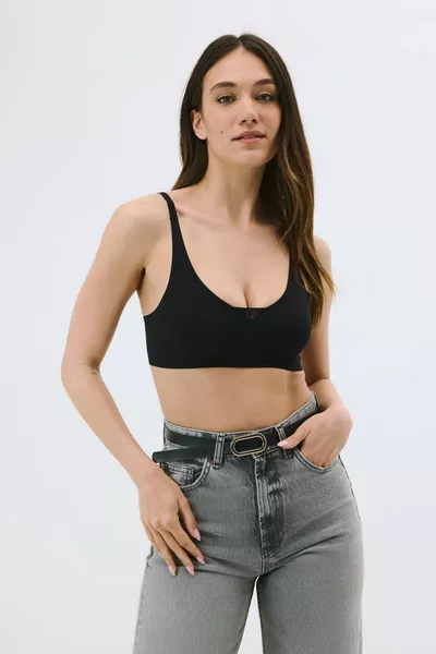 Сутиен без банел и шевове с лазерно отстраняеми подложки  Черен