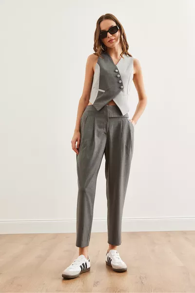 Dames Fauve Geplooide Poliviscose Wortelbroek met Tailledetail 