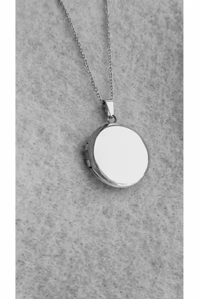 قلادة من الفولاذ مع صورة، قلادة بغطاء يفتح للكتابة، الاسم يُكتب، لا يصدأ