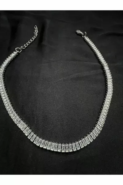 قلادة نسائية بلون فضي بتصميم خط الماء - قلادة خط الماء