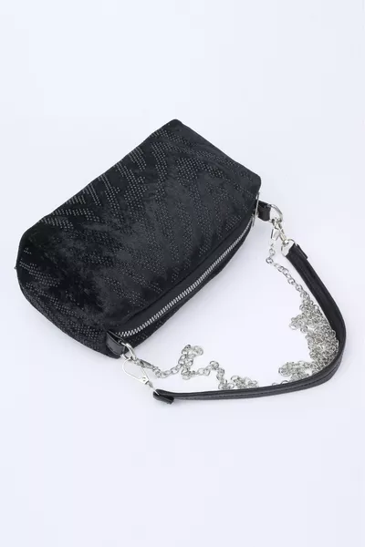 حقيبة بالحجر الأسود