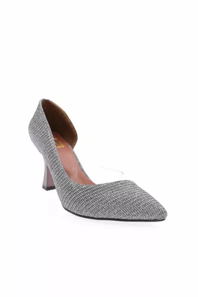 Y المرأة وأشار اصبع القدم منخفضة الجانب شفافة الكعب العالي